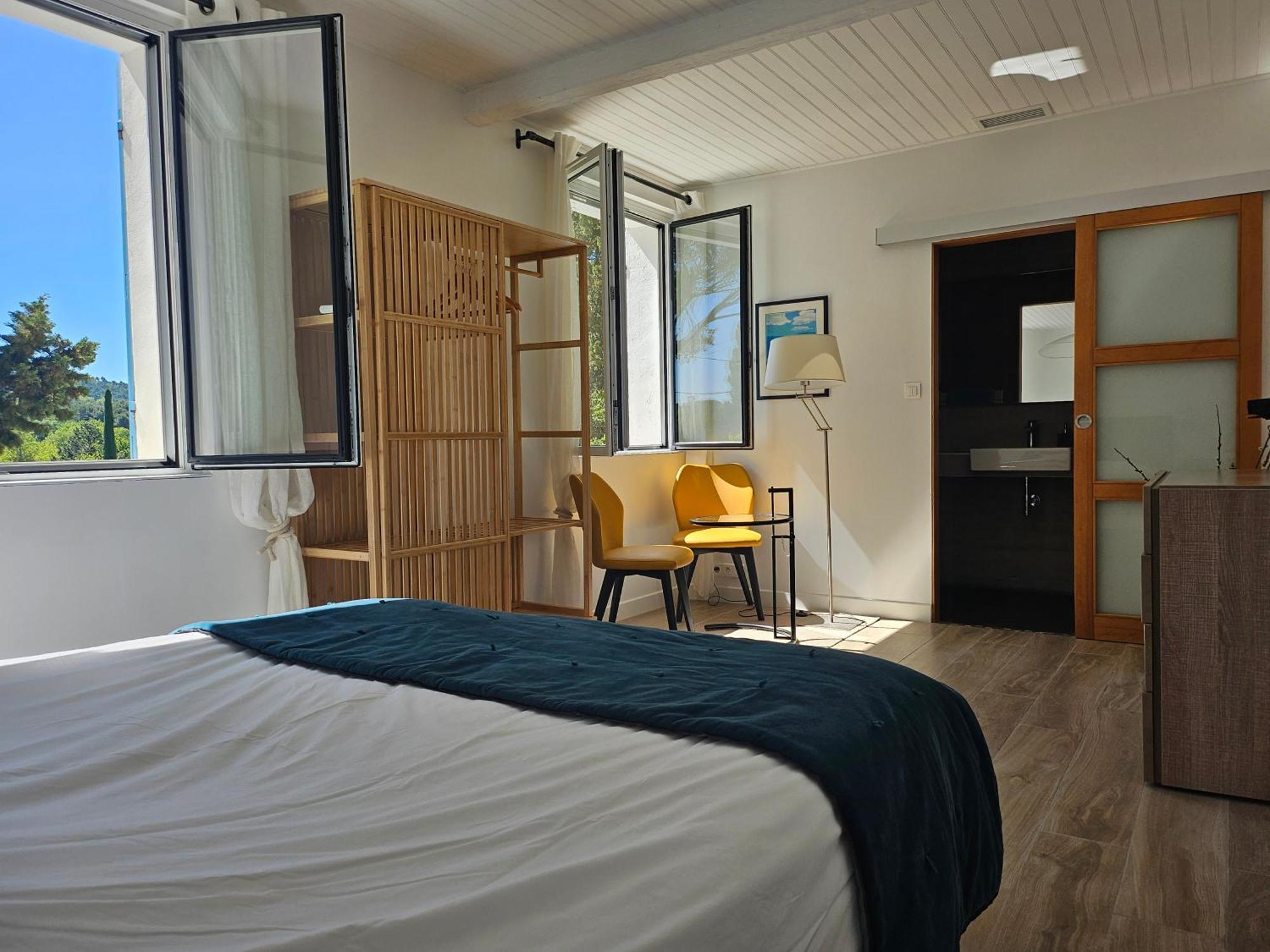Bed & Breakfast La Luberonne