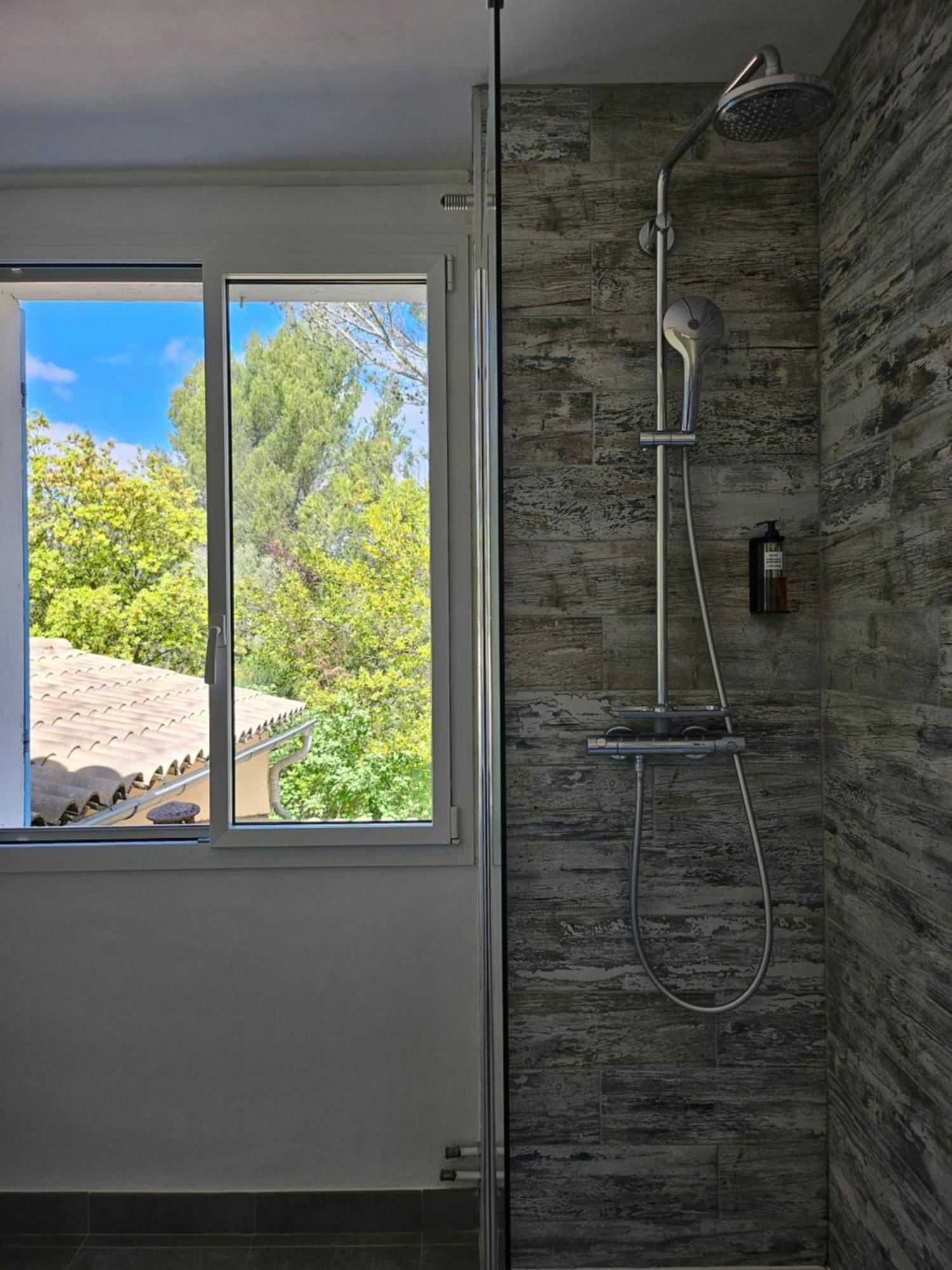 Bed & Breakfast La Luberonne 3*